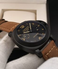 Alternative view of Réplica de Relógio Panerai