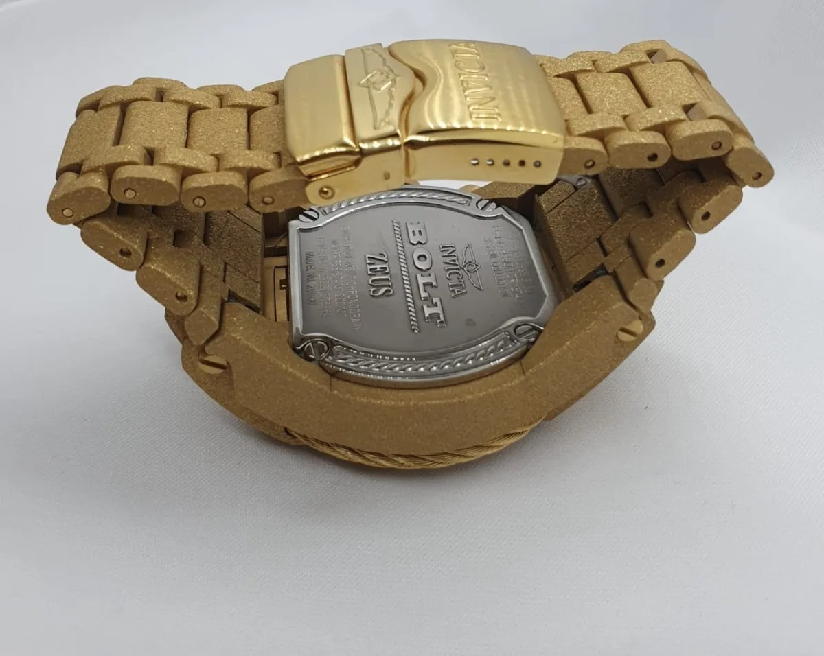 Réplica de Relógio Invicta Magno - Imagem 4