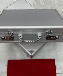 Alternative view of Maleta de Alumínio