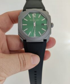 Réplica de Relógio Bulgari Octo Borracha