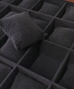 Alternative view of Maleta de Madeira 