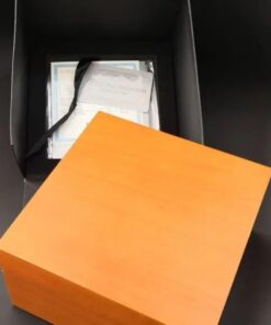 Alternative view of Caixa Panerai 