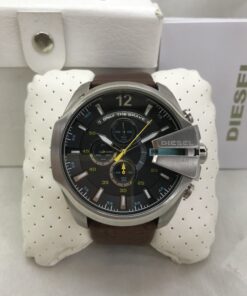 Réplica de Relógio Diesel 10 Bar Couro