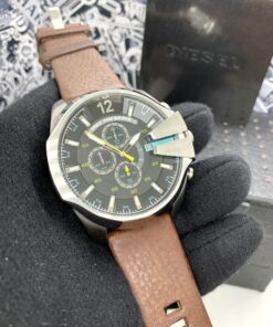 Réplica de Relógio  Diesel 10 Bar Couro