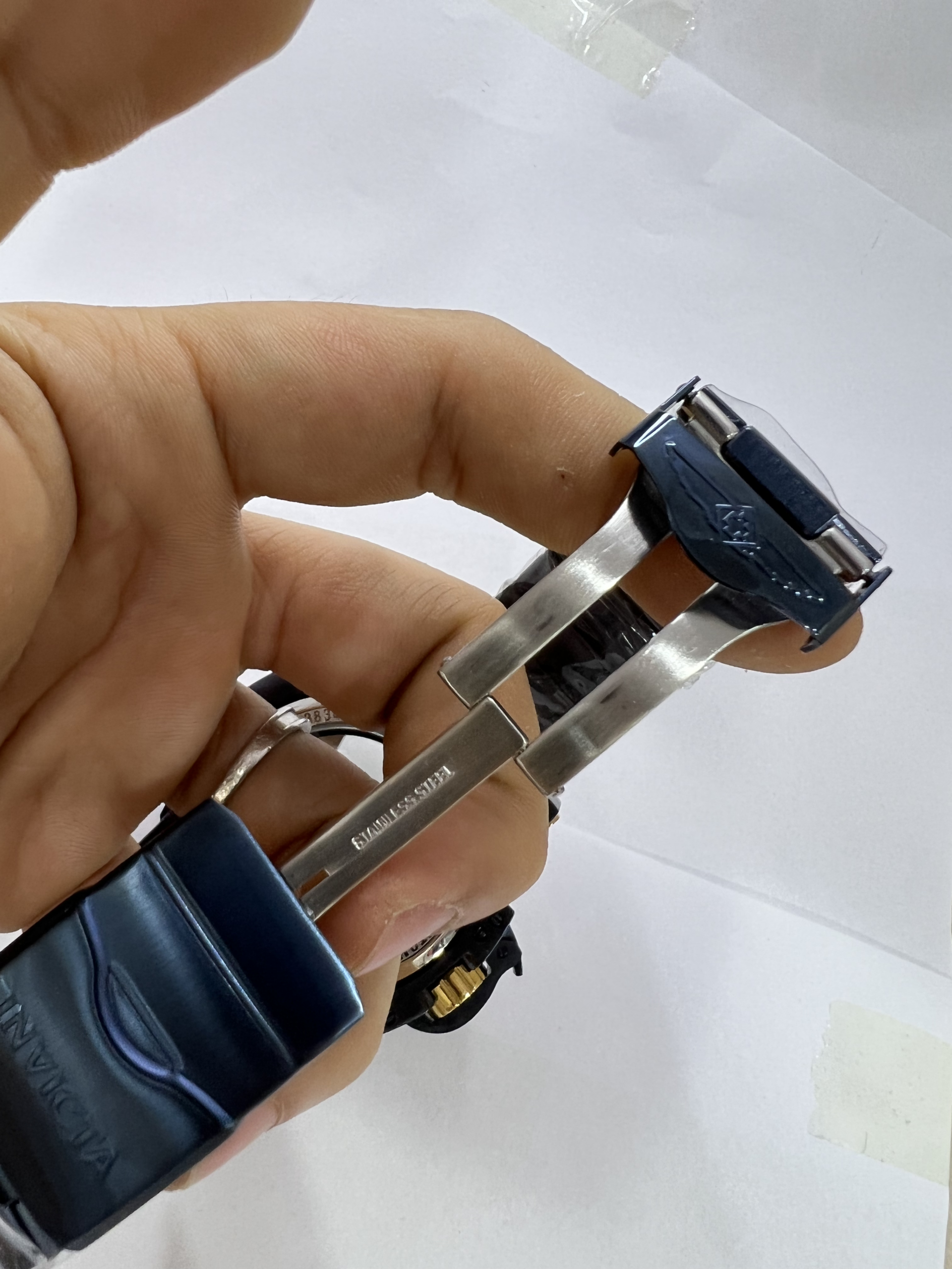 Réplica de Relógio Invicta Coalition - Imagem 2