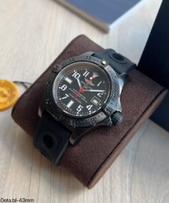 BREITLING AVENGER SEAWOLF 44MM PRETO