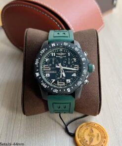 BREITLING ENDURANCE PRO LIGHT VERDE 44MM
