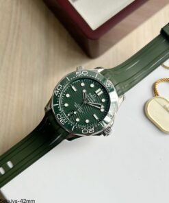 OMEGA SEAMASTER DIVER 300M VERDE 42MM BORRACHA