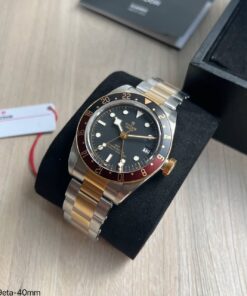 SUPER CLONE MÁQUINA ETA – TUDOR BLACK BAY PRATA DOURADO 40MM