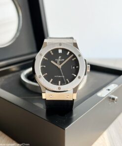 HUBLOT CLASSIC FUSION 45MM PRETO COURO