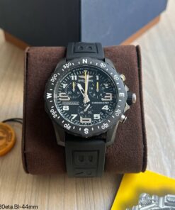 BREITLING ENDURANCE PRO LIGHT PRETO 44MM