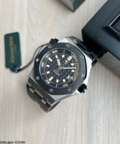 AUDEMARS PIGUET ROYAL OAK OFFSHORE DIVER  42MM 15720