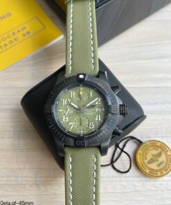 BREITLING AVENGER BANDIT 45MM