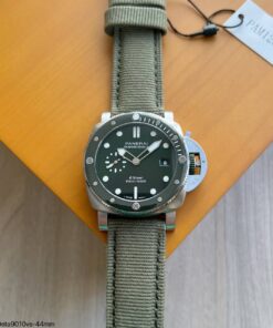 PANERAI  SUBMERSIBLE GRIGIO ROCCIA ESTEEL VERDE 44MM