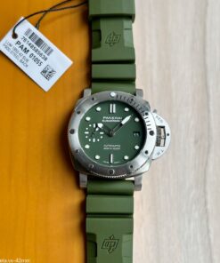 PANERAI SUBMERSIBLE VERDE MILATAR PAM01055  42MM