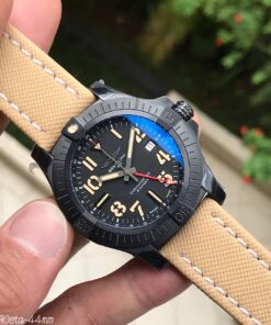 BREITLING AVENGER  44MM PRETO