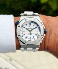AUDEMARS PIGUET ROYAL OAK OFFSHORE DIVER BRANCO 42MM 15720