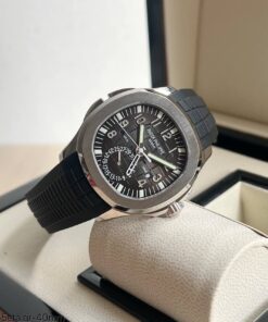 PATEK PHILIPPE AQUANAUT 40MM  5164A