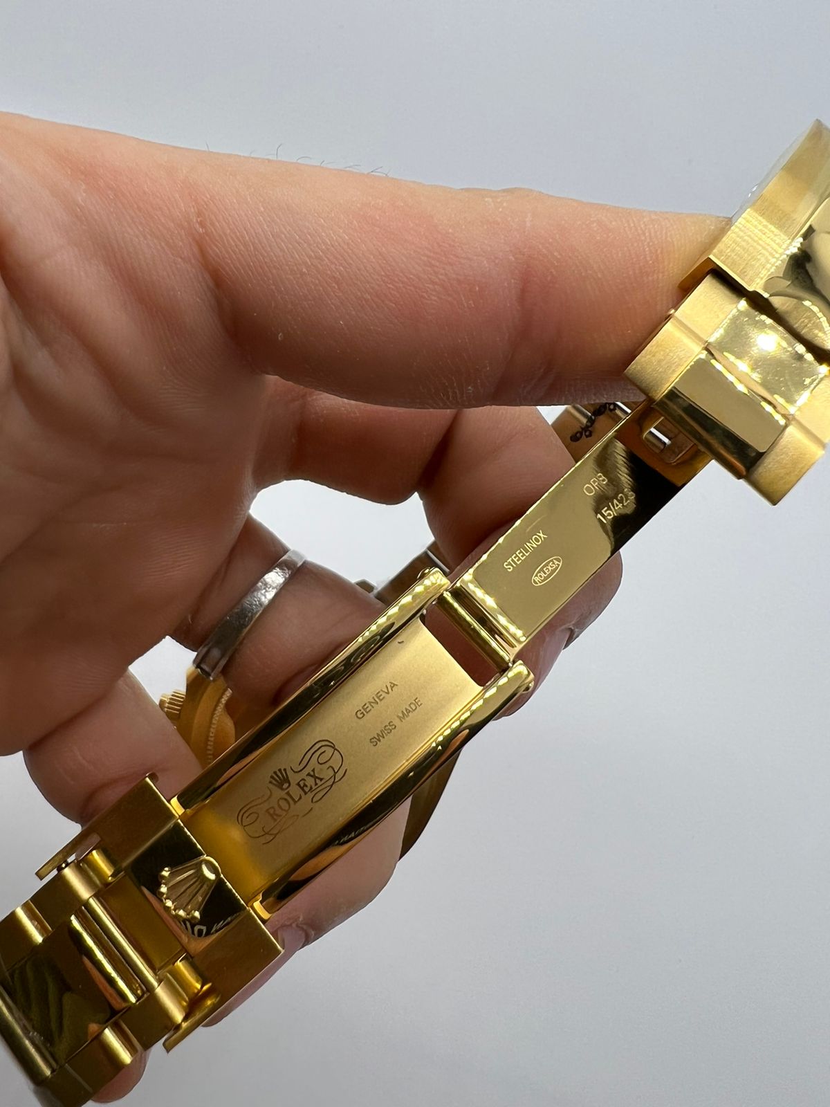 6fb8913c-b80b-4ad5-a439-6ad34051741e