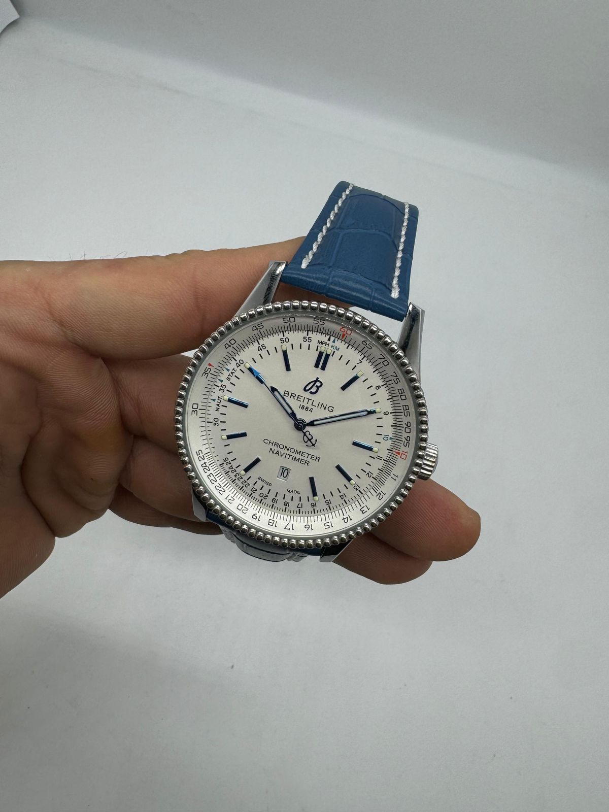 aecf93e6-a408-4d81-b44e-957bd597b1af