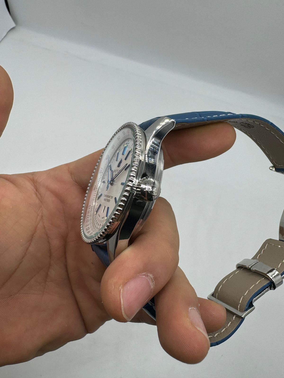 dac5c908-df78-43d8-8ccf-f38cc1eb5322