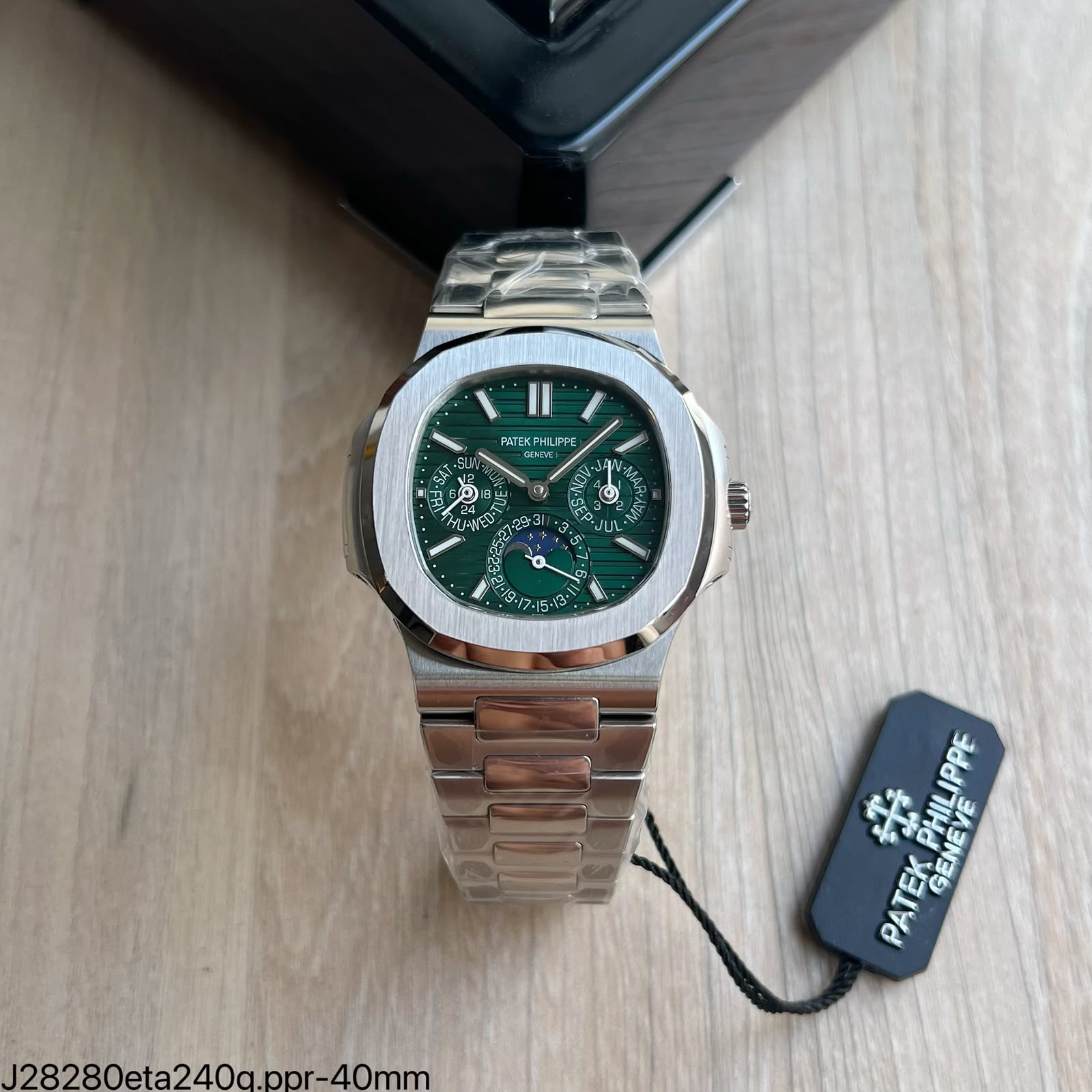 Super Clone Maquina ETA - Patek Philippe Nautilus Perpetual Calendar