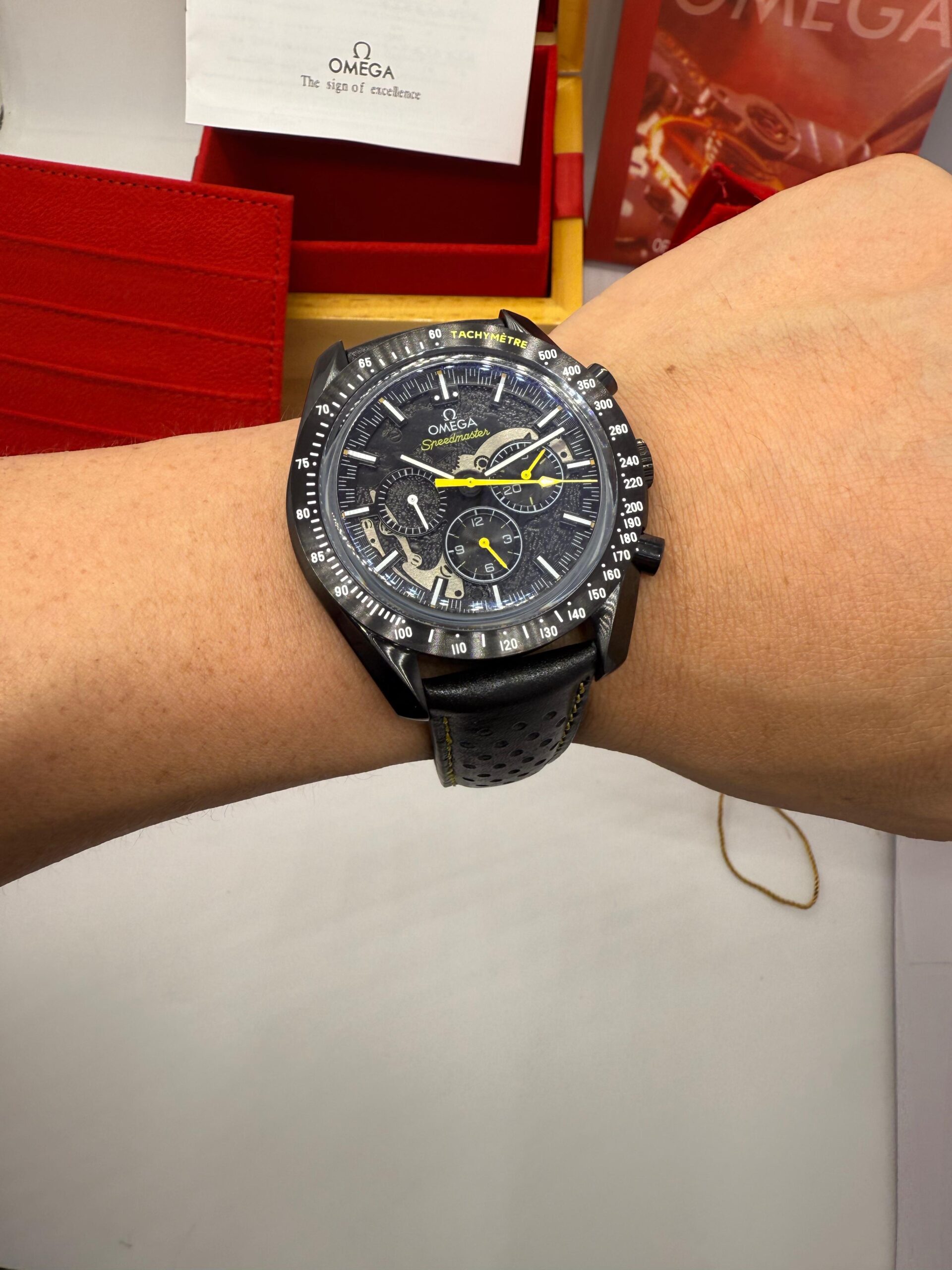 Relógio Réplica Omega Speedmaster Dark Apollo 8 - Imagem 5