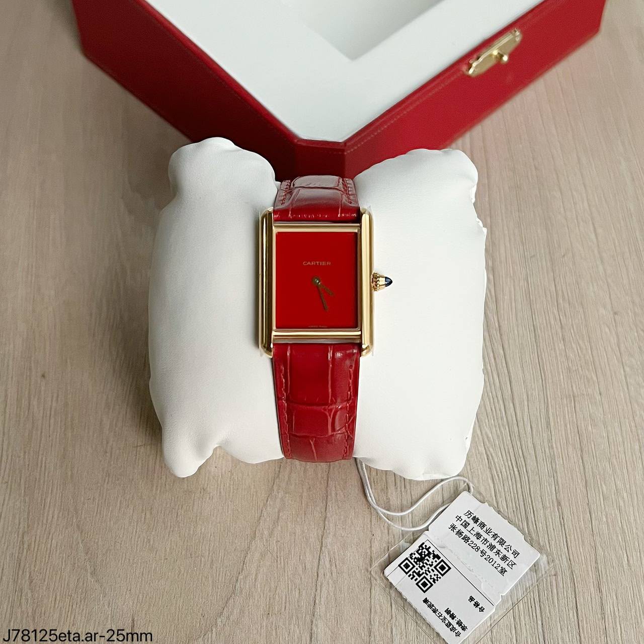 SUPER CLONE MÁQUINA ETA – Cartier Tank Must Red Dial